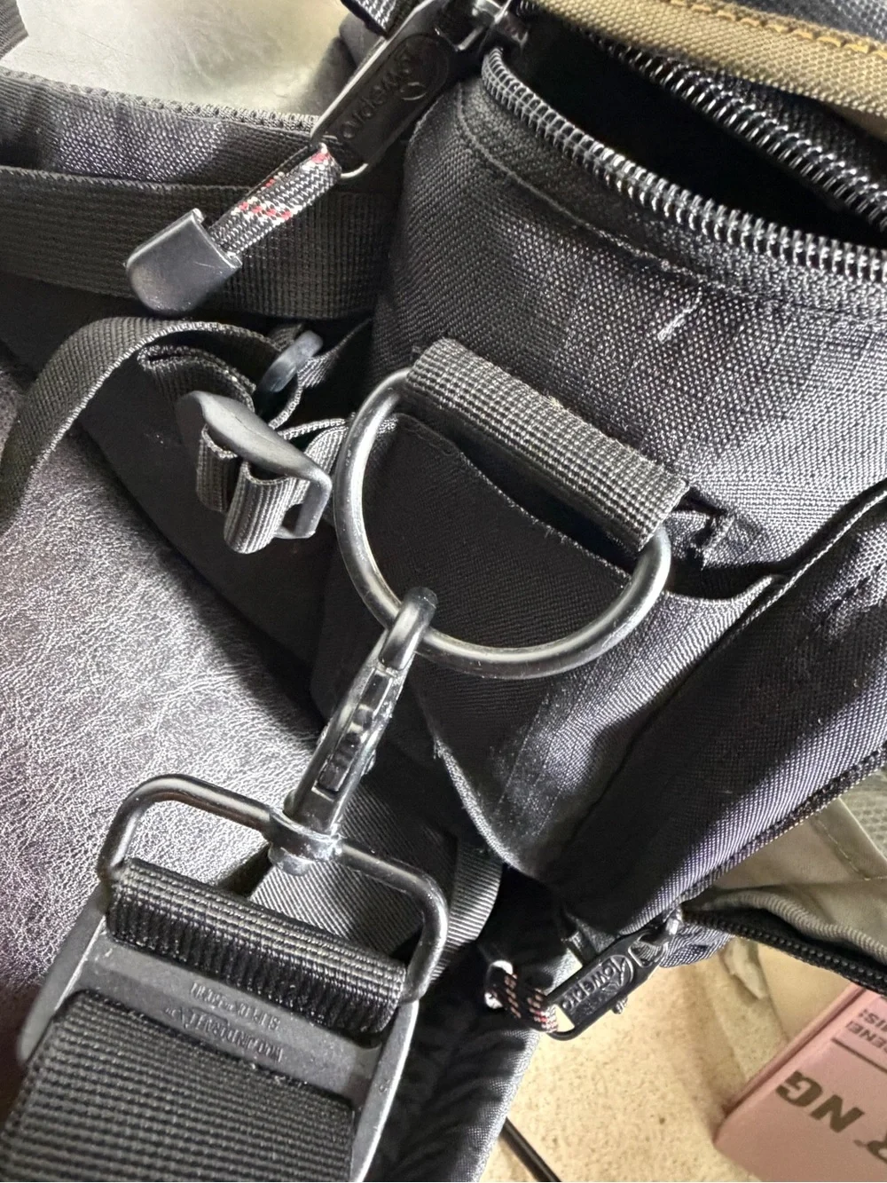 Lowepro Black Compact Camera Bag with Olive Trim